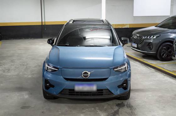 VOLVO XC40 P6 RECHARGE ELECTRIC PLUS